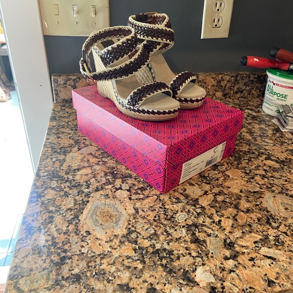 Tory Burch Brown and Cream Wedge Sandals - Picture 5 of 6